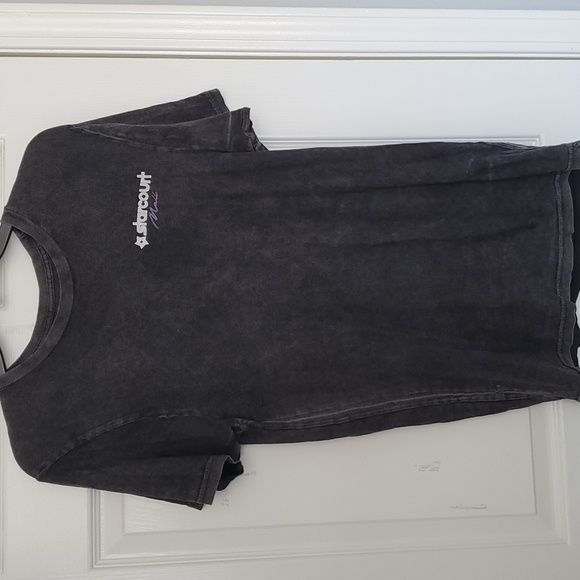 Stranger Things Starcourt Mall Shirt - Picture 1 of 5